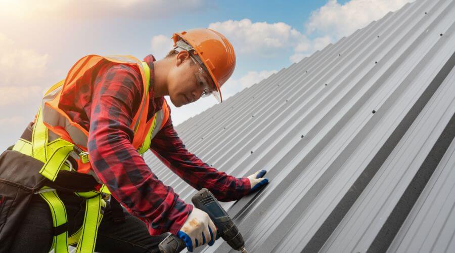 GAF roofing contractor in Middletown, IA